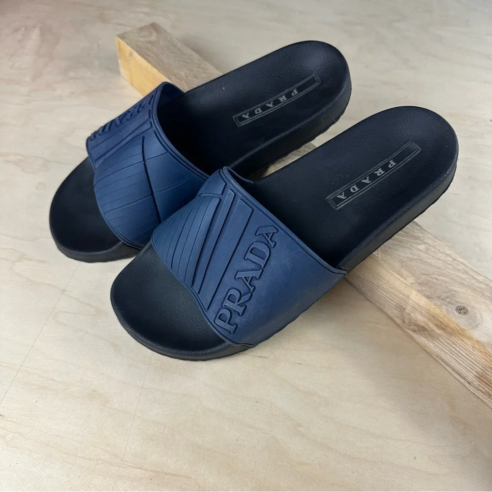 Prada slides - Picture 8 of 13